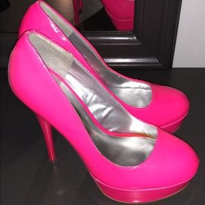 Pink pumps!